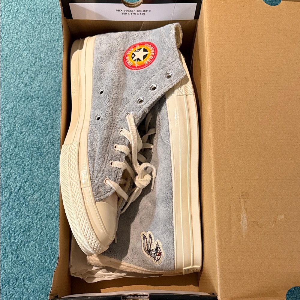 Converse Bugs Bunny